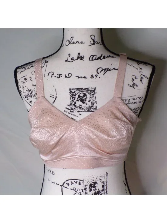 🆕WACOAL Back Appeal Wireless Seamless Unpadded Bra 36DD Beige #852303 - Picture 6 of 10